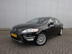 Ford Mondeo - 1.6 EcoBoost Platinum Climate / Navi / Cruise / Parkeers. / Stoelverw. / PANO / Lm velgen