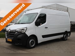 Renault Master - T35 2.3 dCi 135PK Euro6 L2H2 -- Klaar voor het werk -- ✓ imperiaal ✓ camera ✓ trekhaak ✓ o