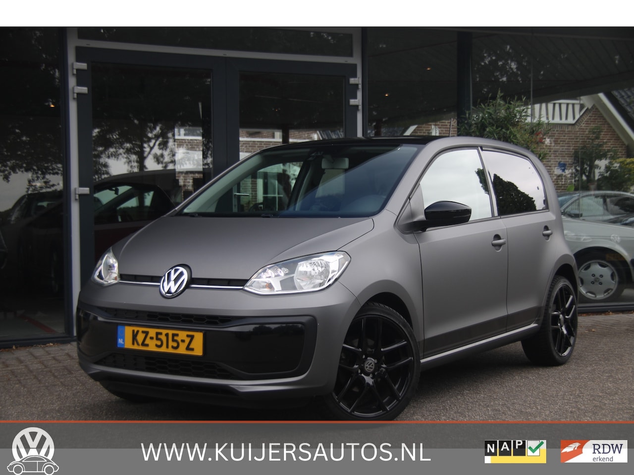Volkswagen Up! - 1.0 BMT move up! | Black Edition | AC | 17 LM | - AutoWereld.nl