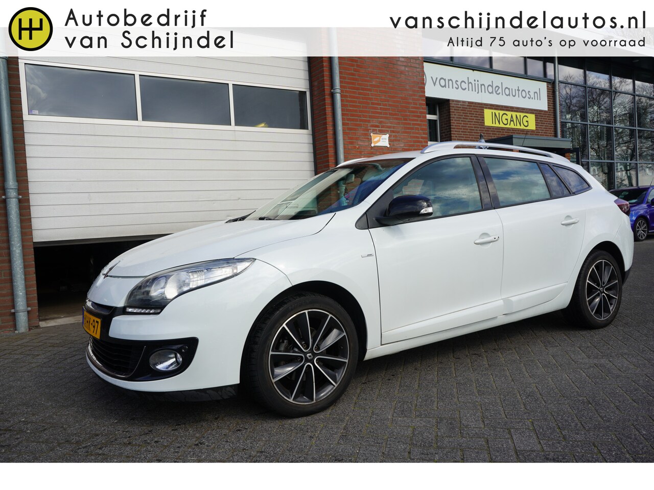 Renault Mégane Estate - 1.2 TCE BOSE VALT ONDER HET RIJDEN OP MOTORSTORING EXPORT/HANDEL CAMERA NAVIGATIE ECC AIRC - AutoWereld.nl
