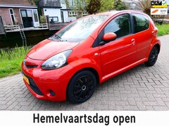 Toyota Aygo - 1.0 VVT-i Comfort 5-deurs Airco Navi 2e eigenaar Zuinig A-Label