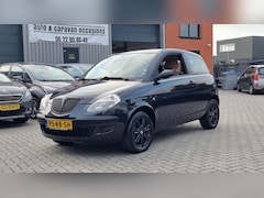 Lancia Y(psilon) - Ypsilon 1.2 Edizione Nero Airco, sportvelgen, NAP