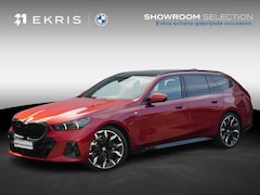 BMW 5-serie Touring - 530e M Sport Pro | Trekhaak / Comfortstoelen Elektrisch met geheugen / Panoramadak / Head
