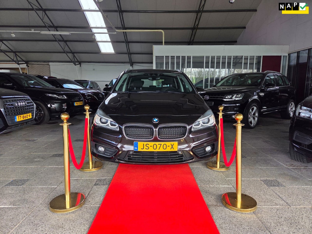 BMW 2-serie Active Tourer - 216D 6 MANUAL EXECUTIVE NAVI EURO6! 2016 - AutoWereld.nl