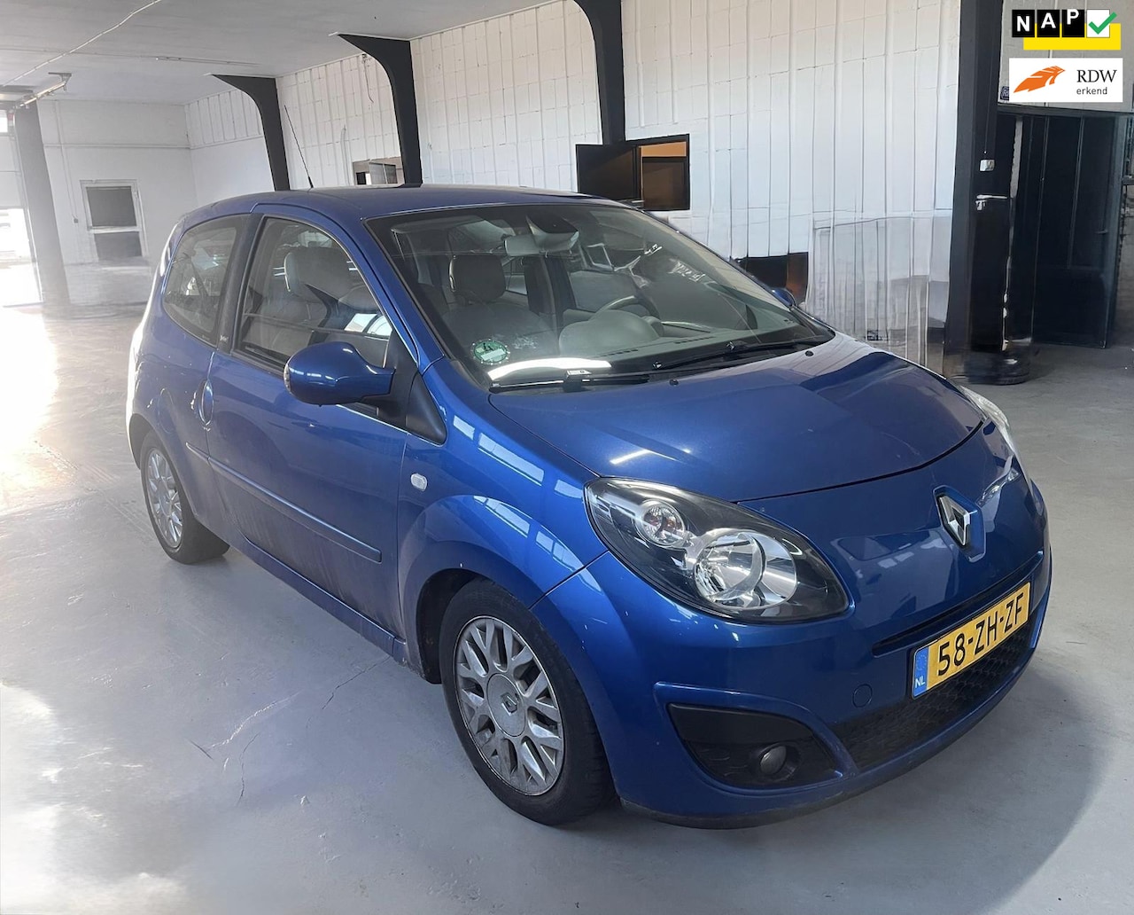 Renault Twingo - 1.2-16V Initiale 1.2-16V Initiale - AutoWereld.nl
