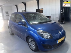 Renault Twingo - 1.2-16V Initiale