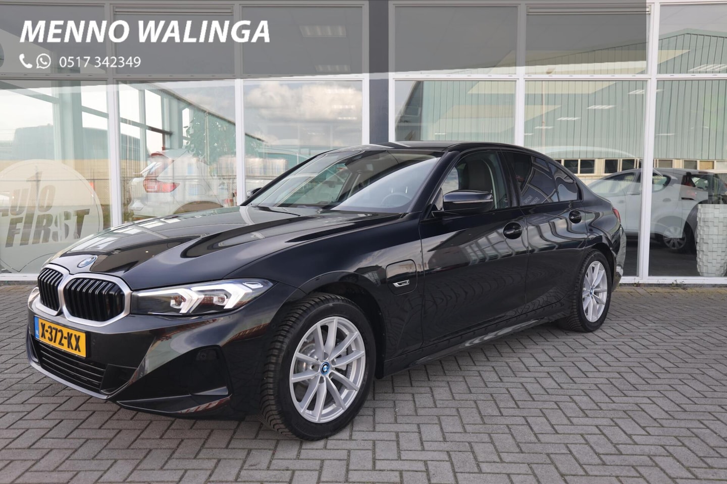 BMW 3-serie - 320e|Camera|Leer|Cruise control|Apple carplay/Android auto| - AutoWereld.nl