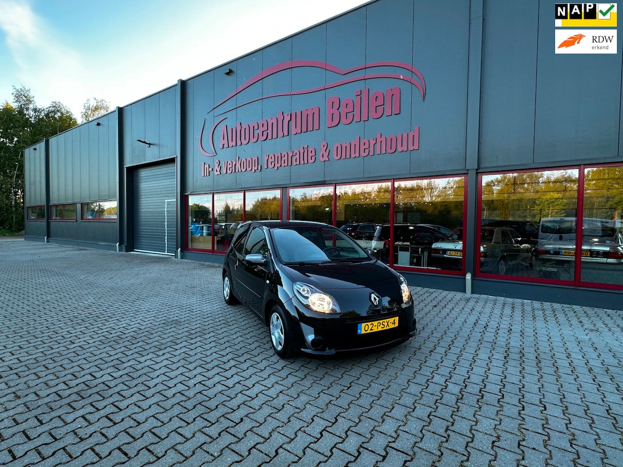 Renault Twingo - 1.2-16V Collection /Nieuwe Distr. Riem / Airco / Trekhaak / Radio cd / - AutoWereld.nl