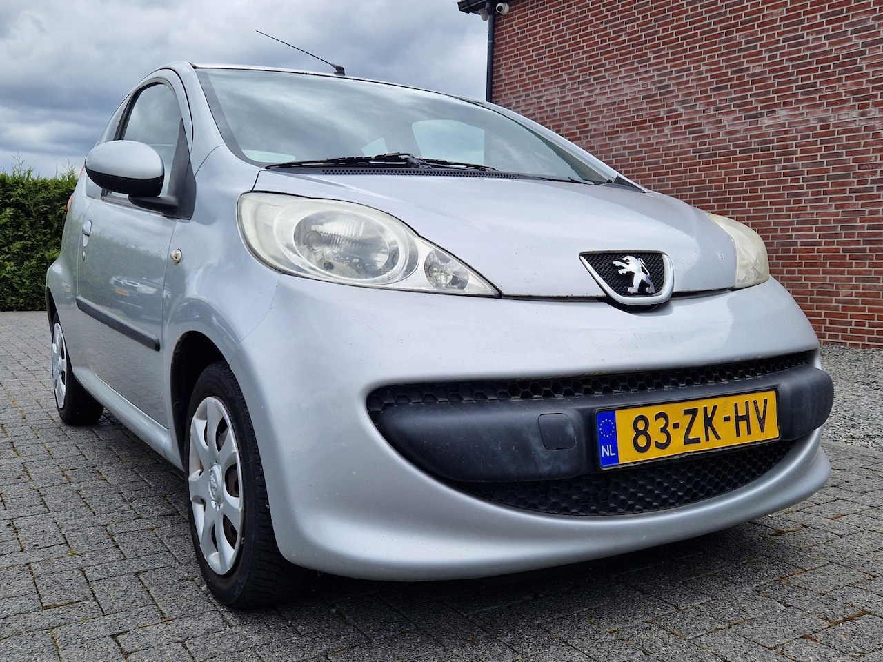 Peugeot 107 - 1.0-12V XS 1.0-12V XS - AutoWereld.nl