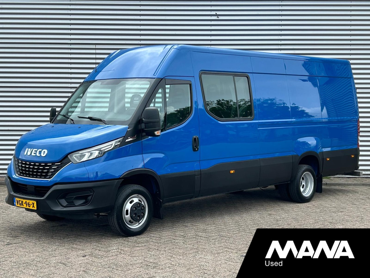 Iveco Daily - 35C21 3.0L 210pk DC Automaat Cruise Camera - AutoWereld.nl