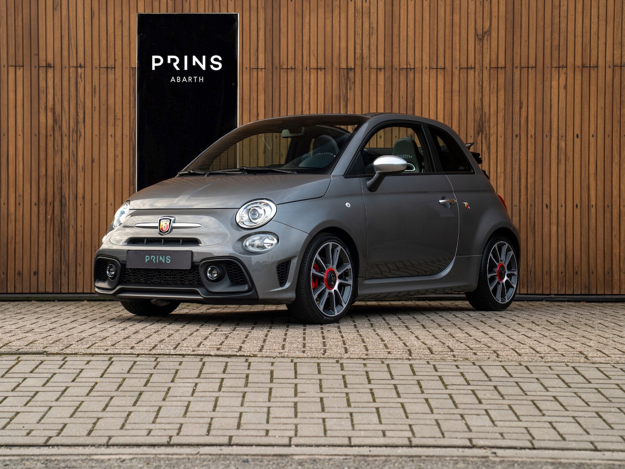 Fiat 500 Abarth - C Turismo | Automaat | Diamond stitching - AutoWereld.nl