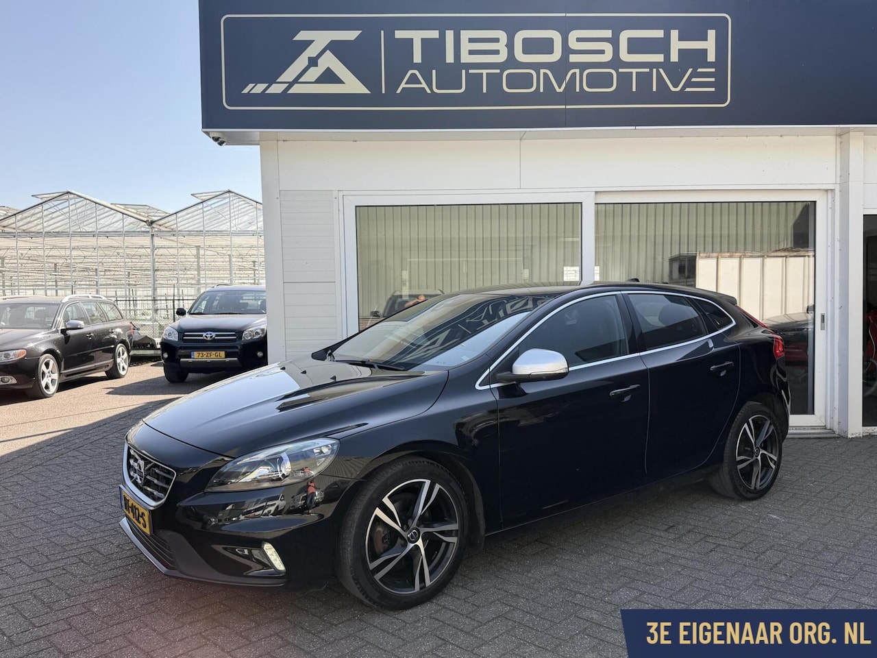 Volvo V40 - 2.0 D2 R-Design Xenon Trekhaak EURO 6 - AutoWereld.nl