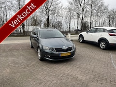 Skoda Octavia Combi - 1.0 TSI Greentech Ambition Business AUTOMAAT TREKHAAK STOELVERWARMING CARPLAY