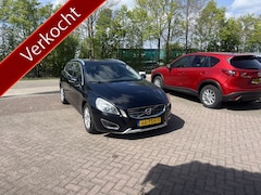 Volvo V60 - 1.6 T3 Summum LEER STOELVERWARMING CAMERA
