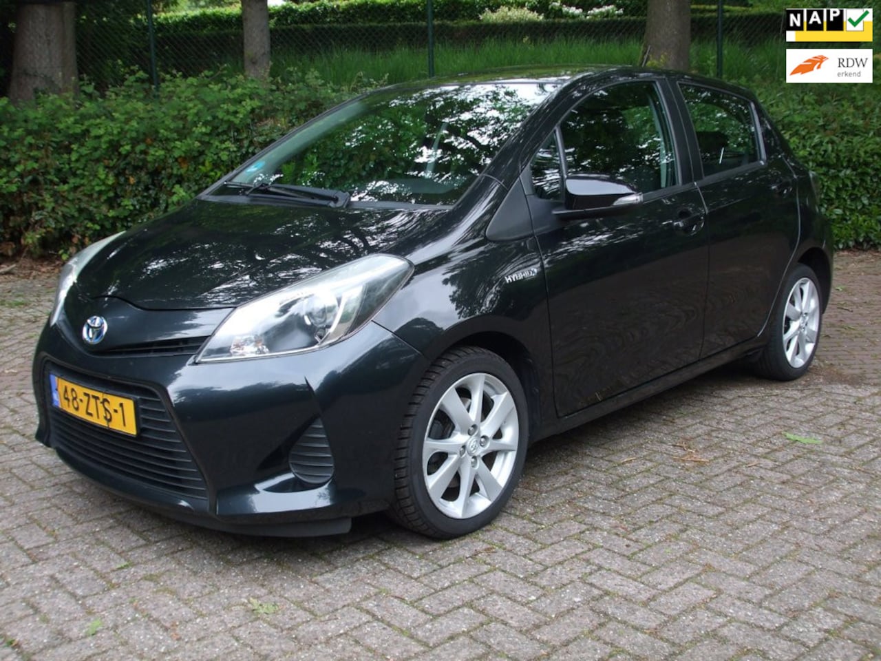 Toyota Yaris - 1.5 Full Hybrid Aspiration clima cruise 172 dkm NAP - AutoWereld.nl