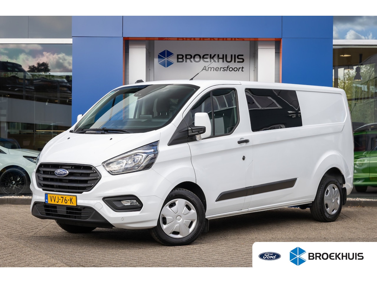 Ford Transit Custom - 300 2.0 TDCI L2H1DC Trend | Cruise control adaptief | Camera | Apple Carplay/Android Auto - AutoWereld.nl