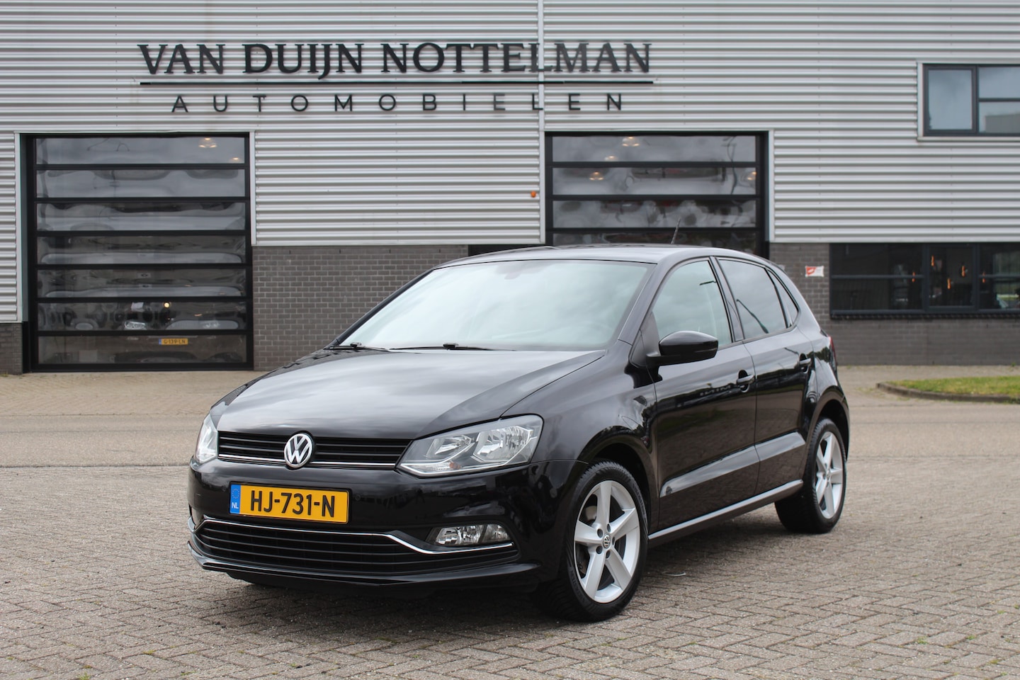 Volkswagen Polo - 1.2 TSI Highline / Climate / Cruise / Navigatie / N.A.P. - AutoWereld.nl