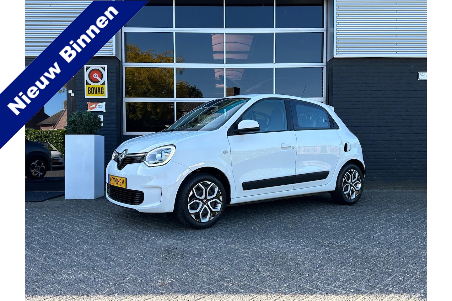 Renault Twingo - 1.0 SCe Collection 1.0 SCe Collection, Airco, Bluetooth, Cruise, Radio, NAP - AutoWereld.nl