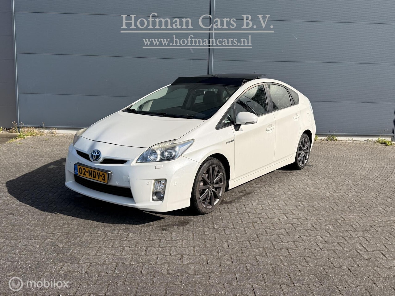 Toyota Prius - 1.8 Hybrid Comfort Facelift | Pano Schuifdak | Leder | Camera | 2 Sleutels - AutoWereld.nl
