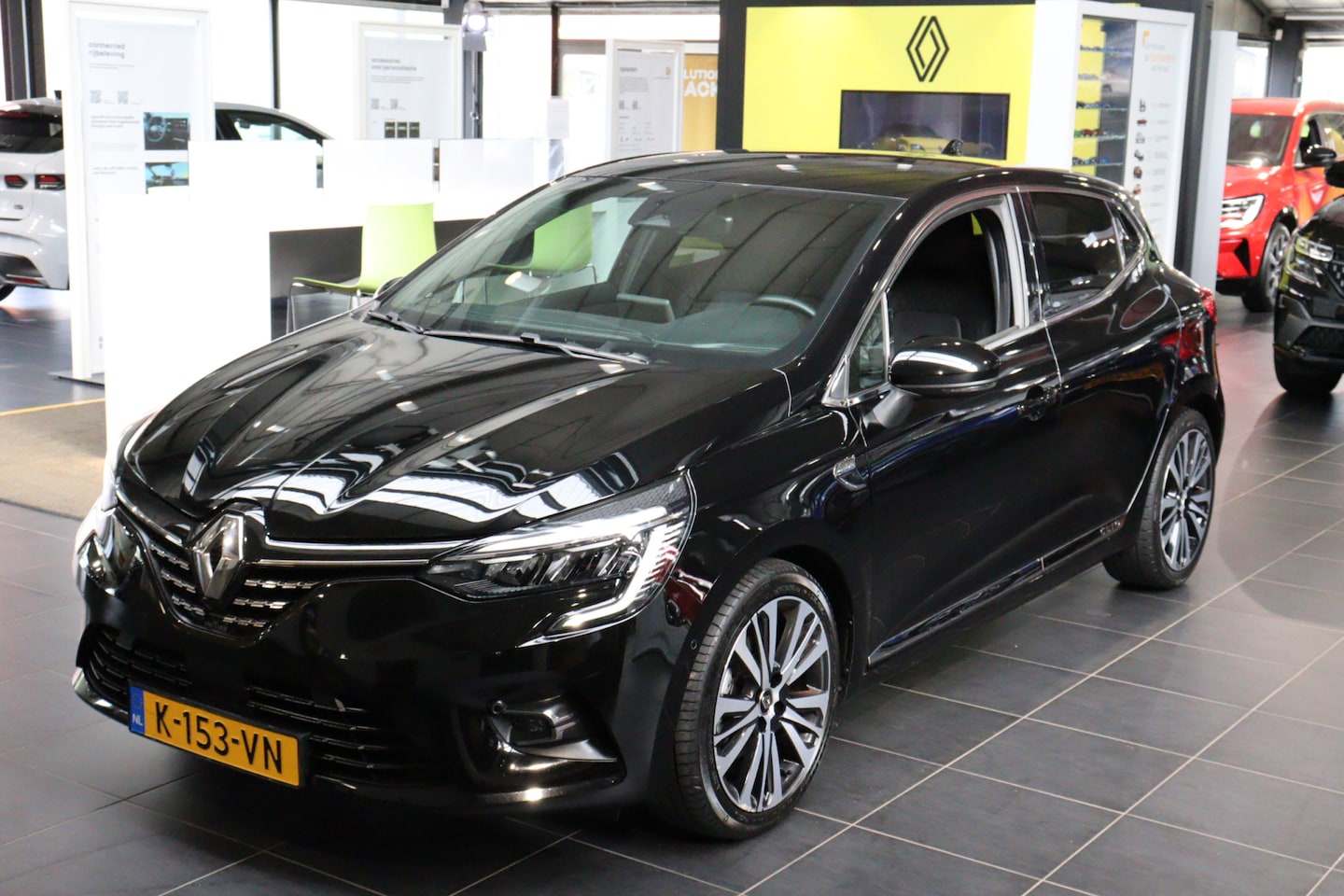 Renault Clio - 1.6 E-Tech Hybrid 140 Initiale Paris - AutoWereld.nl