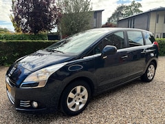 Peugeot 5008 - 1.6 VTi ST 7p