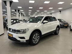 Volkswagen Tiguan - 1.4 TSI ACT / AUTOMAAT / 150PK / SOUND Comf Busi / NAVI / PDC V en A / 18OOKG Trekg. /