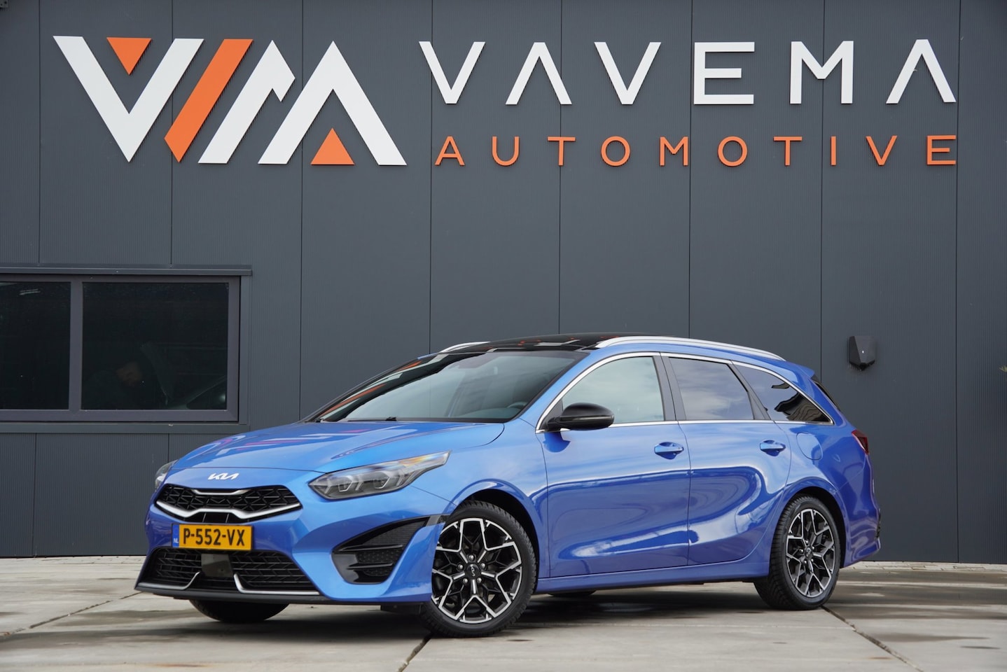 Kia Cee'd Sportswagon - Ceed 1.5 T-GDi GT-PlusLine 2022 Pano Airco Stoelverwarming Memory Trekhaak Carplay Android - AutoWereld.nl