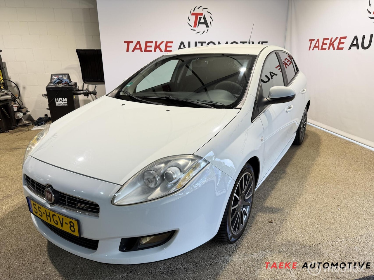 Fiat Bravo - 1.4 T-Jet Corporate Clima/Cruise/Apk/Nap - AutoWereld.nl