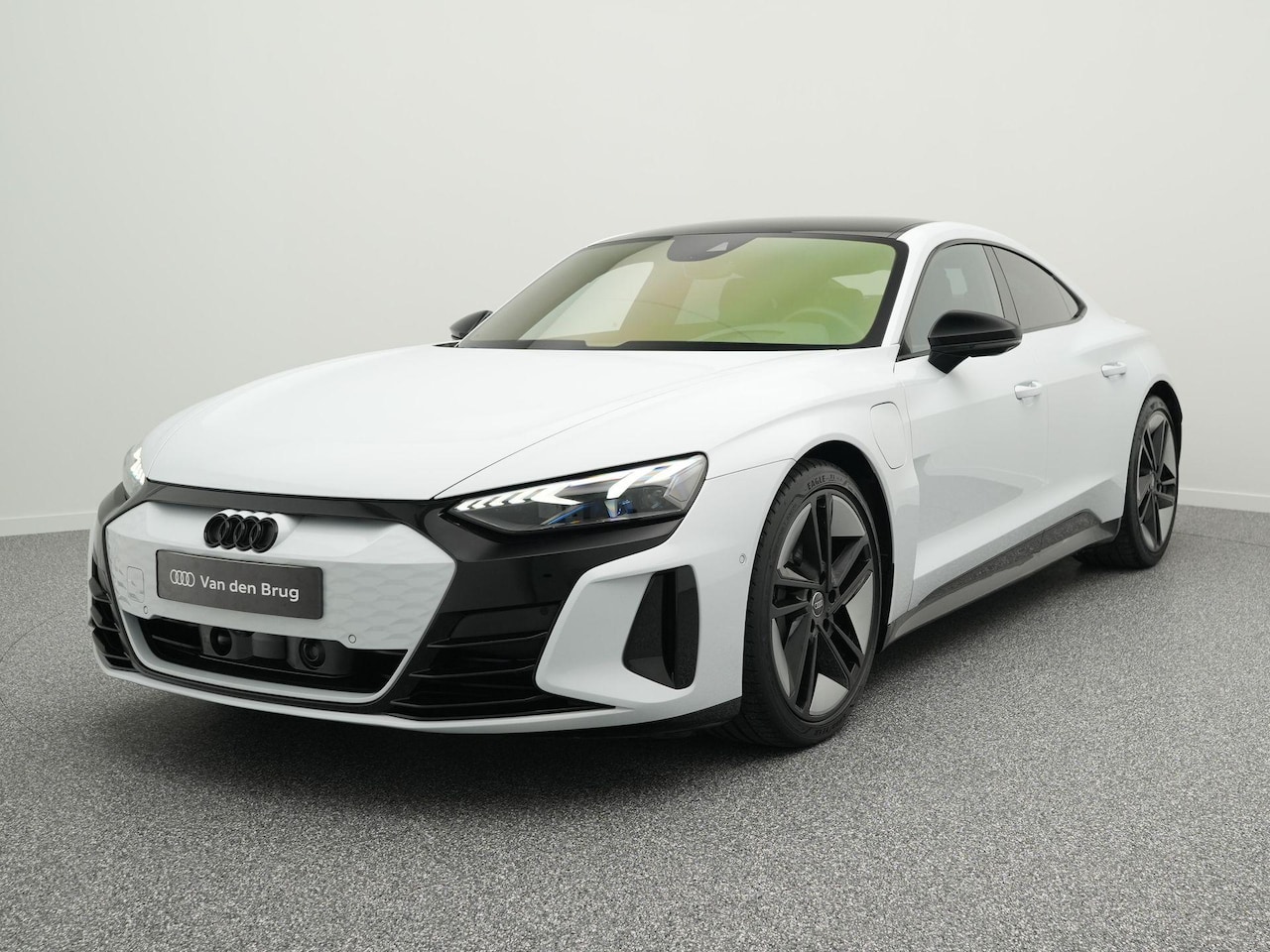 Audi e-tron GT - 476 PK Competition 93 kWh | SOH 95% | Laser LED koplampen | Stoelkoeling | Panoramadak | B - AutoWereld.nl