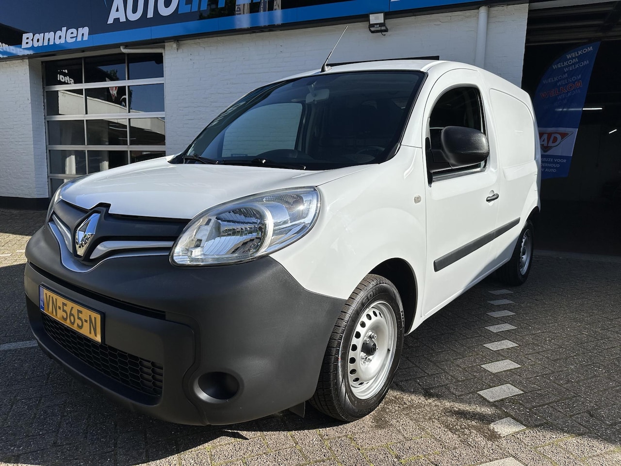 Renault Kangoo Express - 1.5 dCi 75 Express Comfort S&S /Navi/airco/inbouwkast/trekhaak - AutoWereld.nl