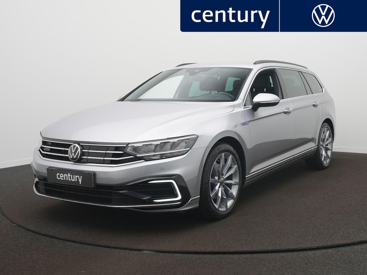 Volkswagen Passat - 1.4 TSI PHEV GTE Business Lederen bekleding - Trekhaak - Navigatie - Stoelverwarming - Hea - AutoWereld.nl