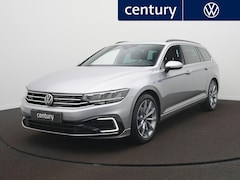 Volkswagen Passat - 1.4 TSI PHEV GTE Business Lederen bekleding - Trekhaak - Navigatie - Stoelverwarming - Hea