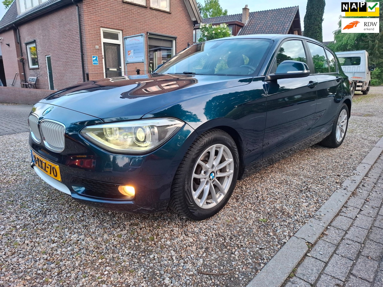 BMW 1-serie - 116i EDE Business Sport PDC keyless xenon cruise etc - AutoWereld.nl