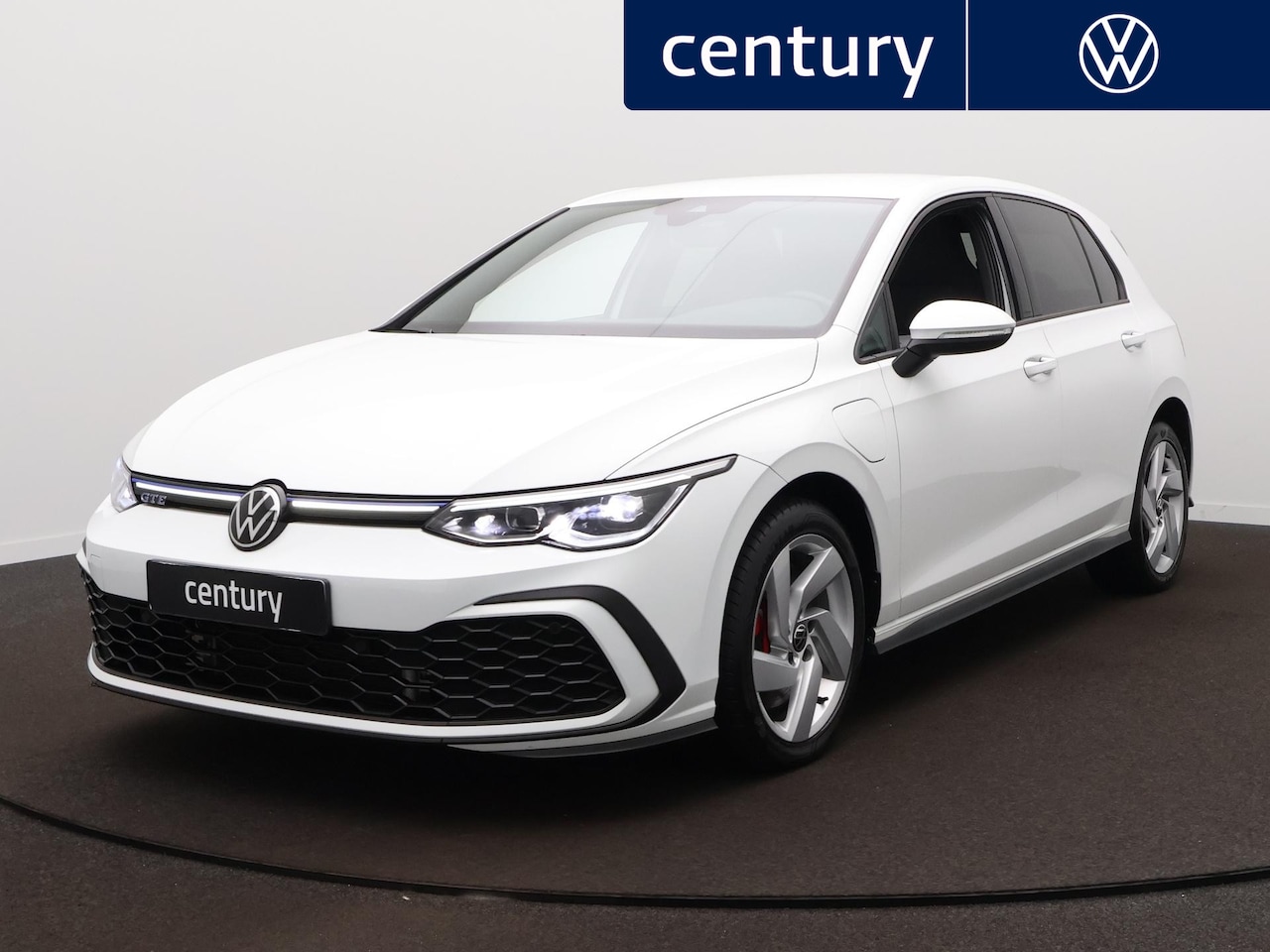 Volkswagen Golf - 1.4 eHybrid GTE Navigatie - Clima - Pdc - Sfeer verlichting - AutoWereld.nl