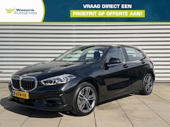 BMW 1-serie - 116i Introduction Edition Automaat | Navigatie | Parkeersensoren voor en achter | LED | NL