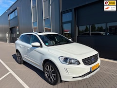 Volvo XC60 - 2.4 D4 Summum AWD leder trekhaak navi winterpakket panoramadak