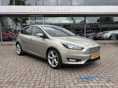 Ford Focus - 1.5 Titanium Edition, camera, lane warning, 2 x PDC, keyless, unieke kilometerstand