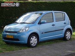 Daihatsu Sirion 2 - 1.0-12V Premium met Radio en Nieuwe APK
