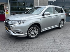 Mitsubishi Outlander - 2.4 PHEV Instyle|SCHUIFDAK|TREKHAAK|LEER|