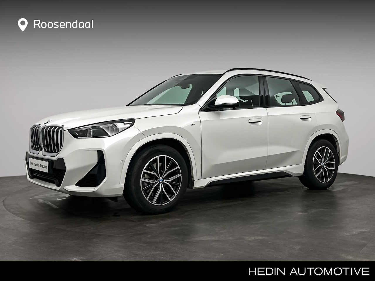 BMW X1 - x-Drive 23i M-Sport | Panoramadak | Head up | Trekhaak | Stuurverwarming | Parking assista - AutoWereld.nl