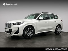 BMW X1 - x-Drive 23i M-Sport | Head up | Panoramadak | Trekhaak | Stuurverwarming | Parking assista