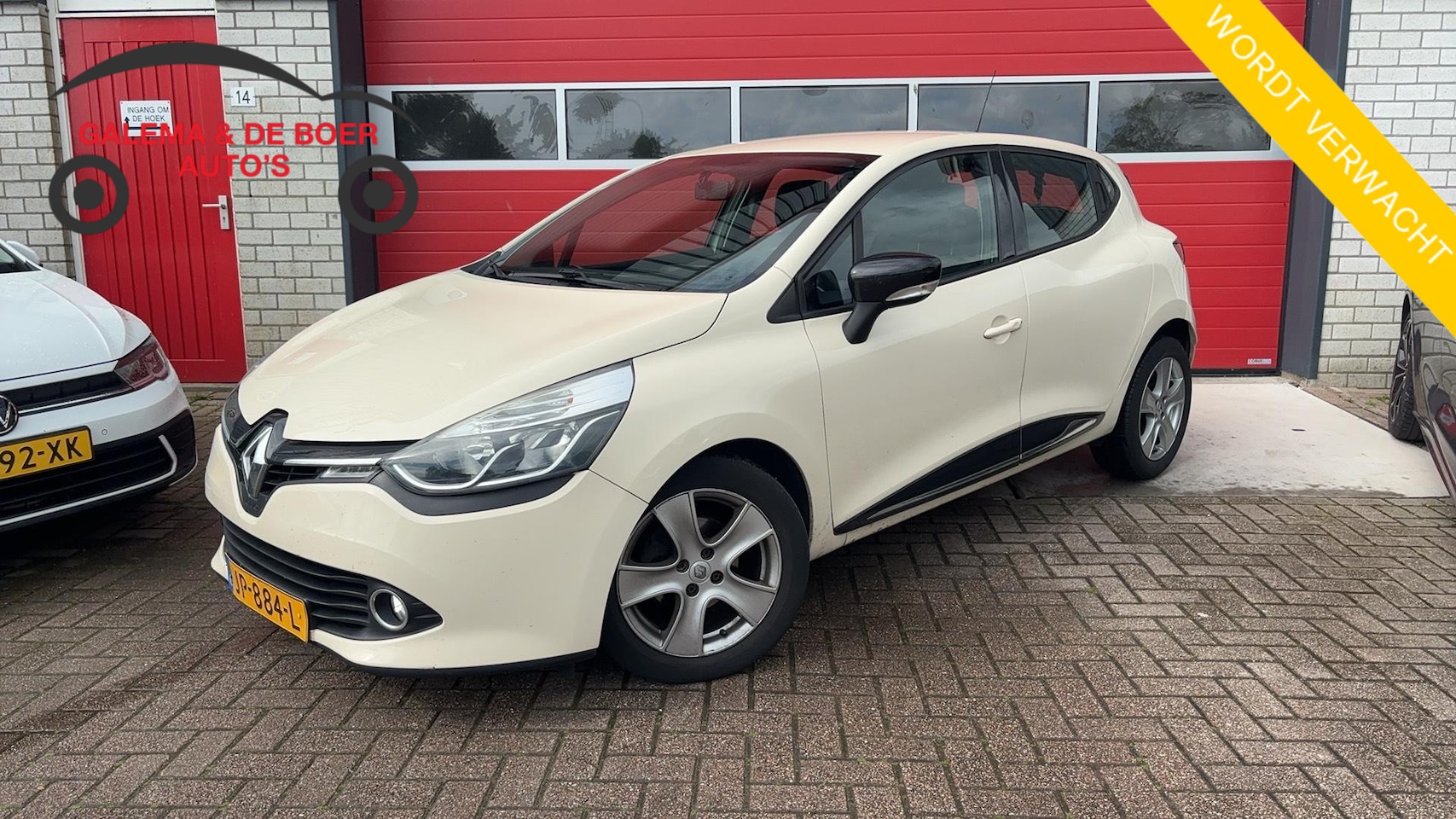 Renault Clio - 0.9 TCe Eco2 Expression NAVI / AIRCO / DAB+ / CRUISE / BLUETOOTH / NL-AUTO - AutoWereld.nl