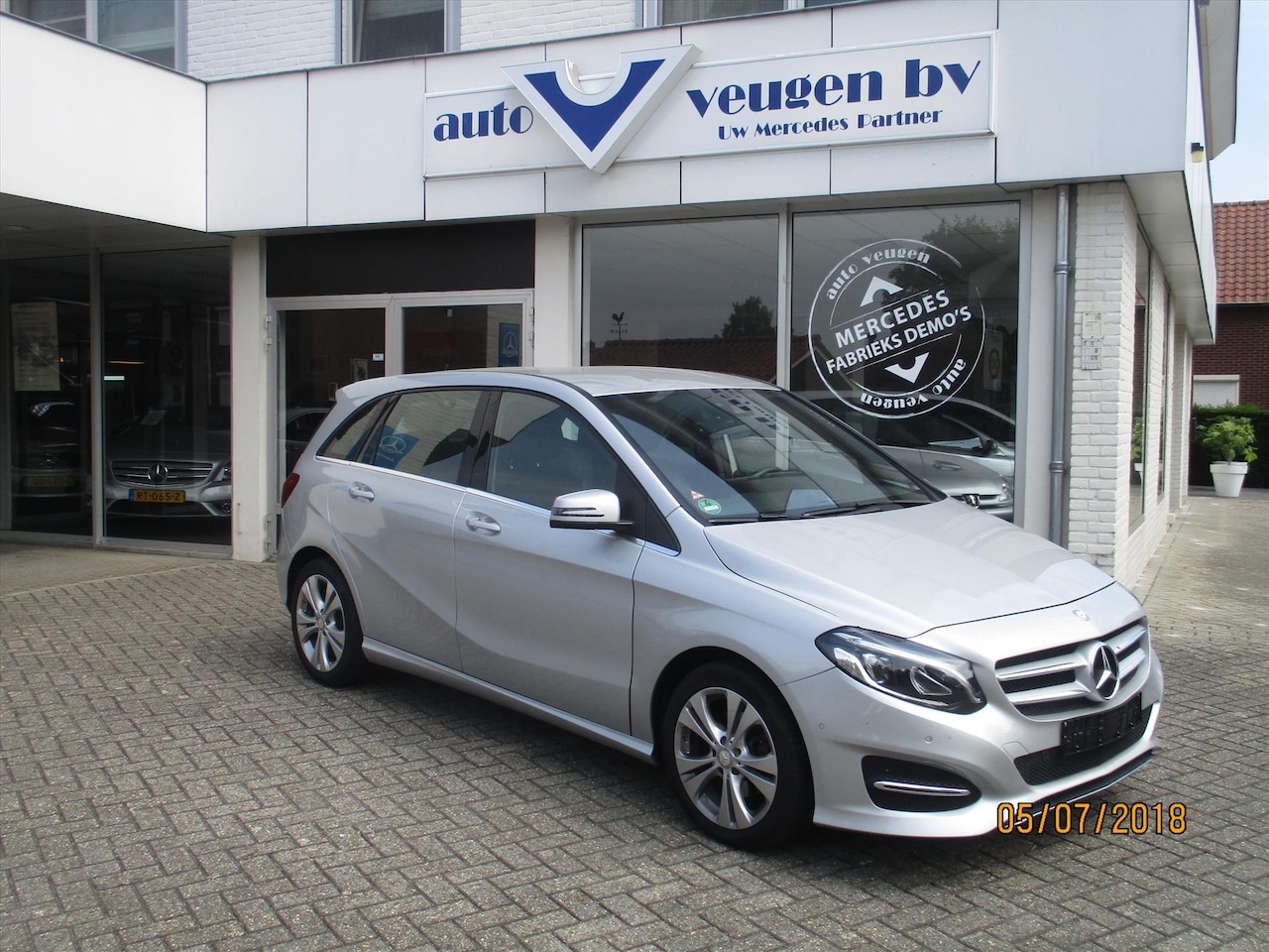 Mercedes-Benz B-klasse - B 180 122PK 7G-DCT Ambition Urban - AutoWereld.nl