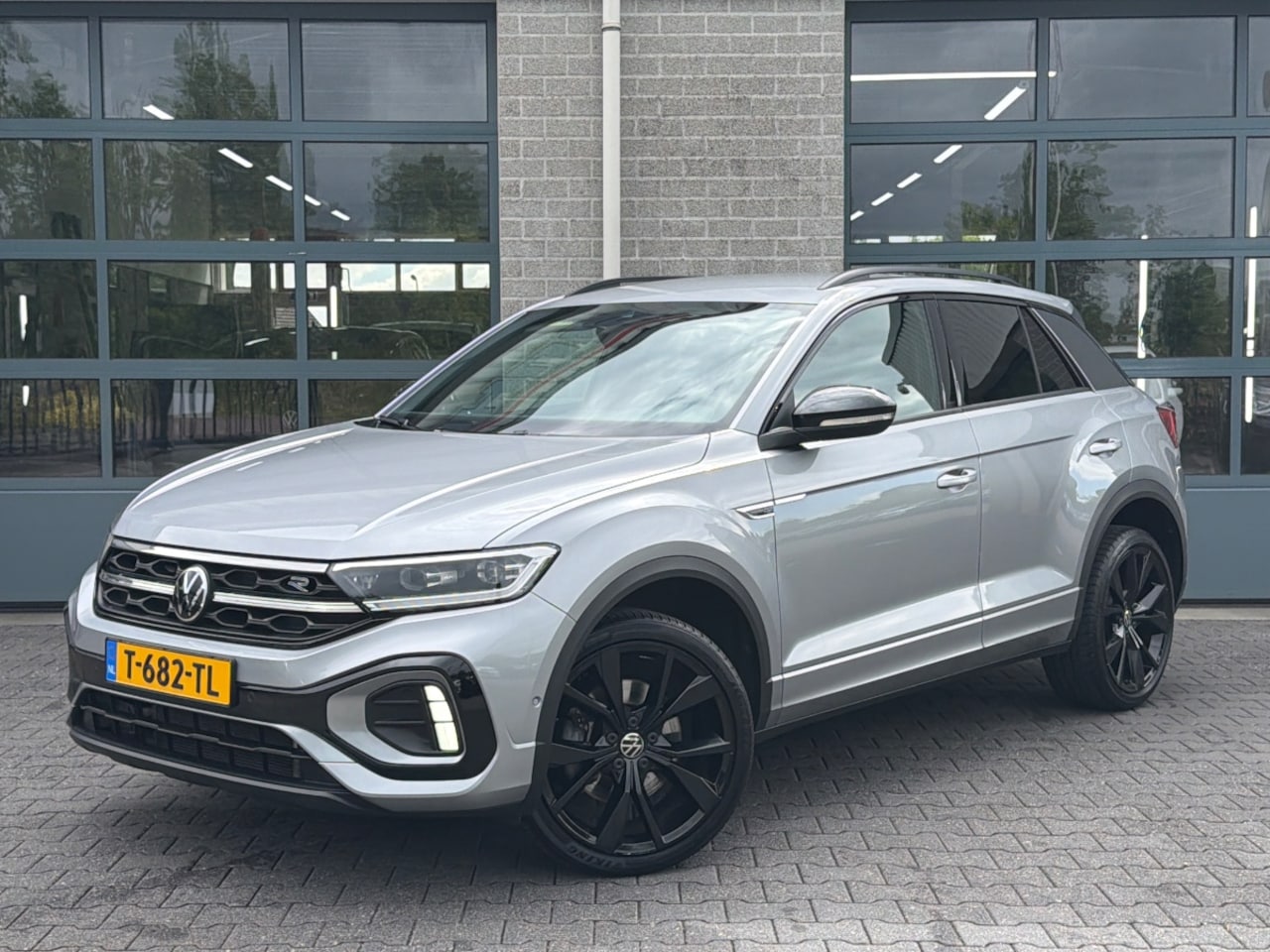 Volkswagen T-Roc - 1.5 TSI R-Line Business|CAMERA|BLACK STYLE| - AutoWereld.nl