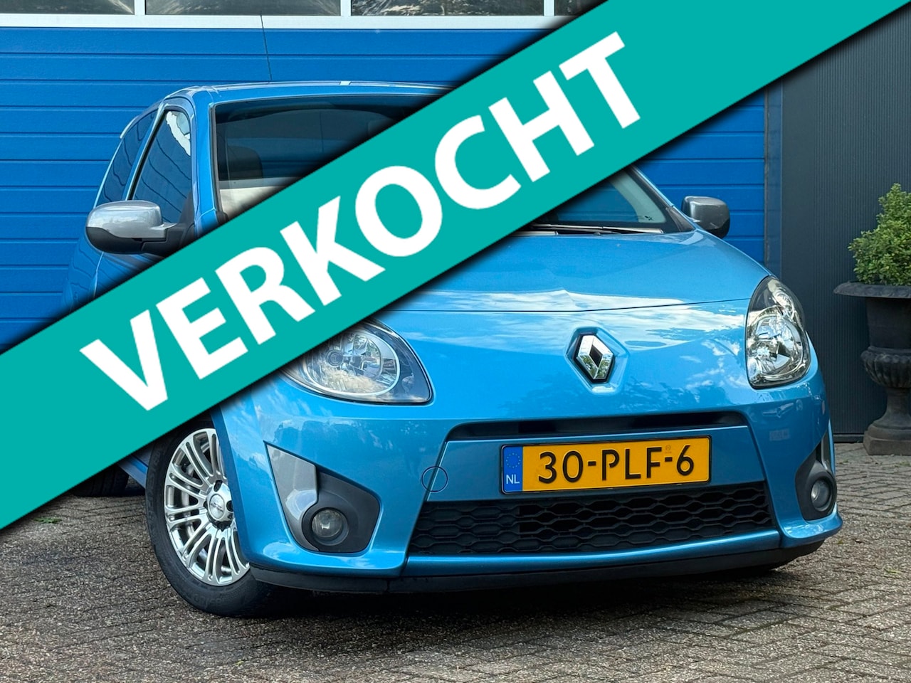 RENAULT TWINGO