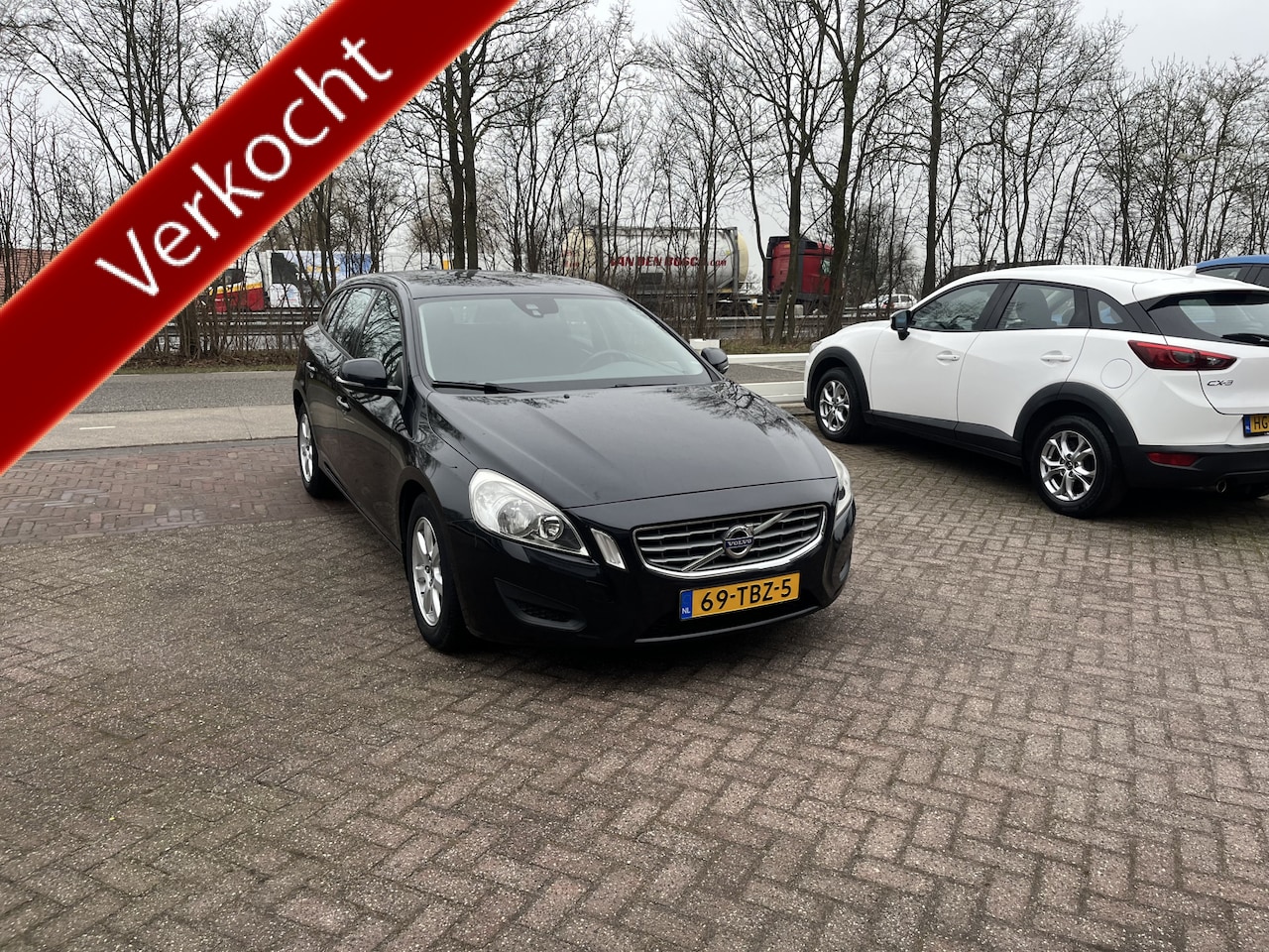 Volvo V60 - 1.6 T3 TREKHAAK CLIMA NAVI CRUISE - AutoWereld.nl