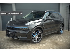 Lynk & Co 01 - 1.5 | Panoramadak | Stoelverwarming | Keyless | Apple Carplay | Adaptive Cruise Control |