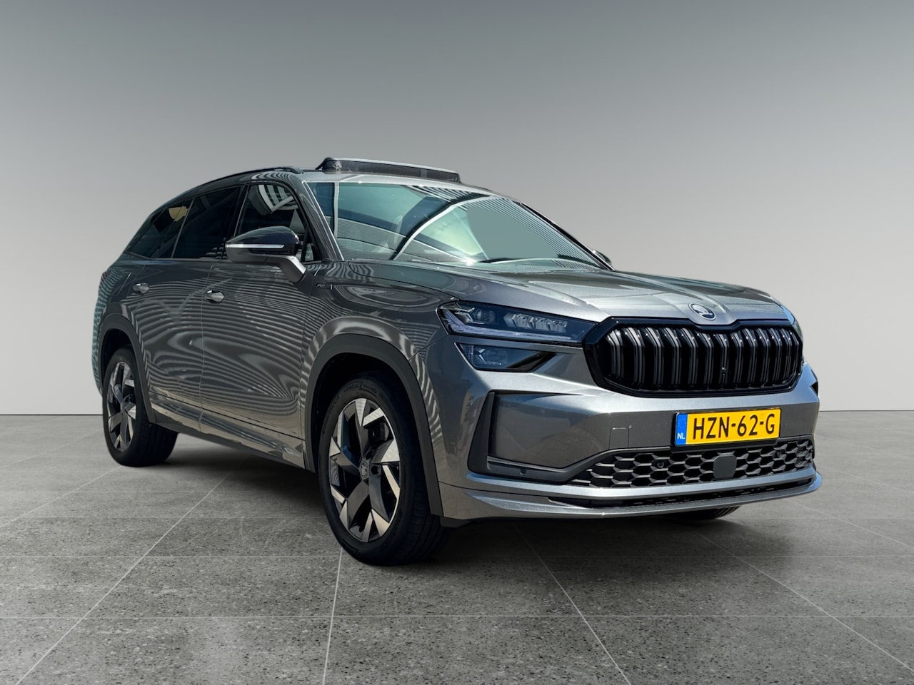 Skoda Kodiaq - 1.5 204pk TSI PHEV Sportline Business Schuif/kanteldak | Sportline | Wegklapbare Trekhaak - AutoWereld.nl