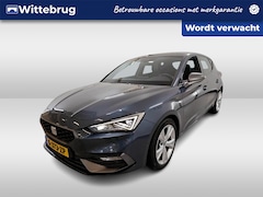 SEAT Leon - 1.0 TSI FR Business Intense Tech Navigatie / Parkeersensoren / Camera / Stoelverwarming /