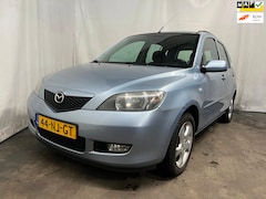 Mazda 2 - 2 1.4 Touring - Schade